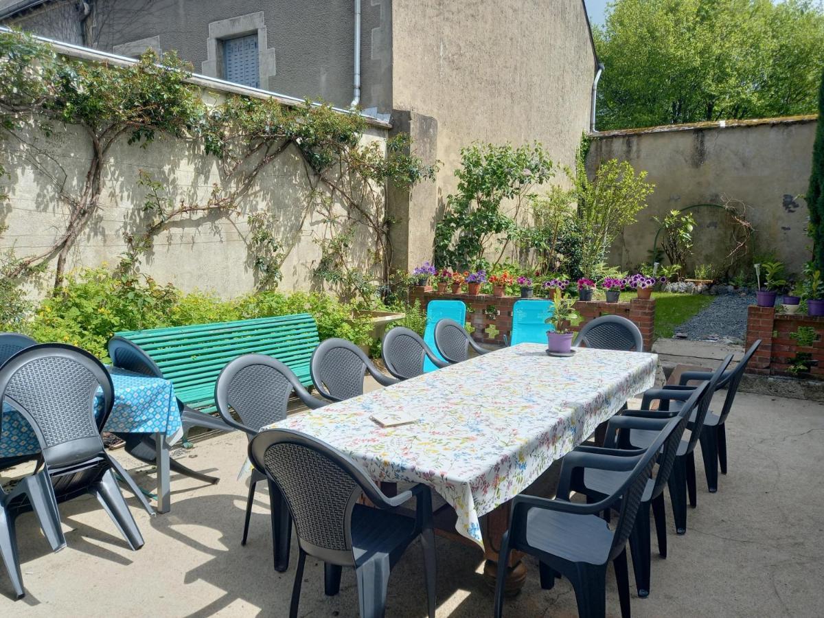 Maison Violette En Berry Aigurande Exteriér fotografie